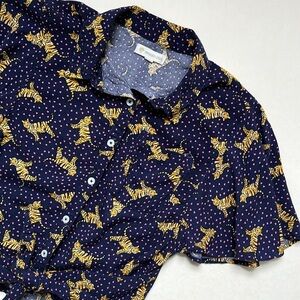 Tucker + Tate Rayon Button Down Flutter Sleeve Blouse Tiger Top Navy